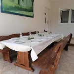 Zdenka Lägenhet *
