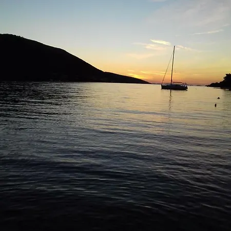 Zdenka 公寓 Grebaštica